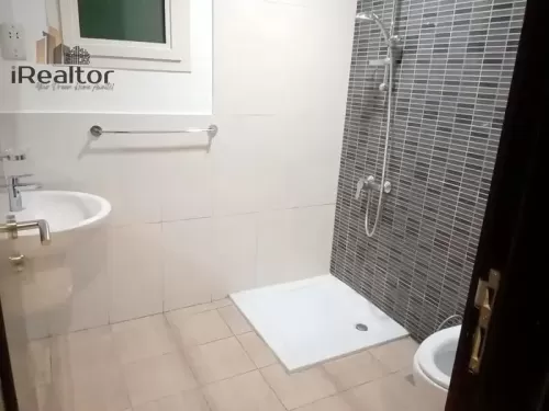 Residential Ready Property 2 Bedrooms U/F Apartment  for rent in Abu Dhabi #60088 - 1  image 