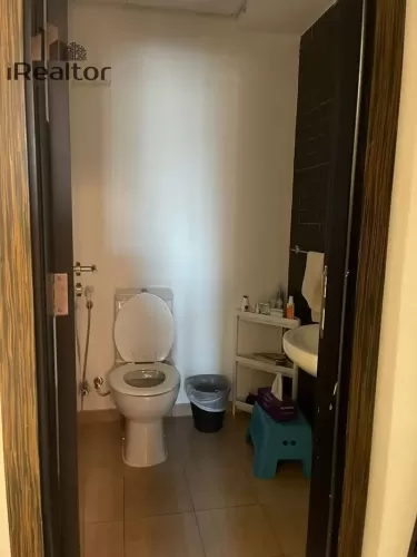 Residential Ready Property 2 Bedrooms U/F Apartment  for rent in Abu Dhabi #60104 - 1  image 