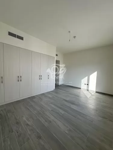 Residential Ready Property 4 Bedrooms U/F Standalone Villa  for sale in Abu Dhabi #60223 - 1  image 