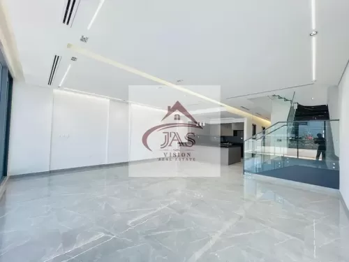 Residential Ready Property 5 Bedrooms U/F Standalone Villa  for sale in  Bur Dubai , Dubai #60246 - 1  image 