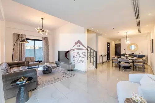 Residential Ready Property 3 Bedrooms F/F Apartment  for sale in  Bur Dubai , Dubai #60359 - 1  image 