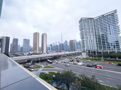 Residential Ready Property 1 Bedroom U/F Apartment  for sale in  Bur Dubai , Dubai #60385 - 1  image 